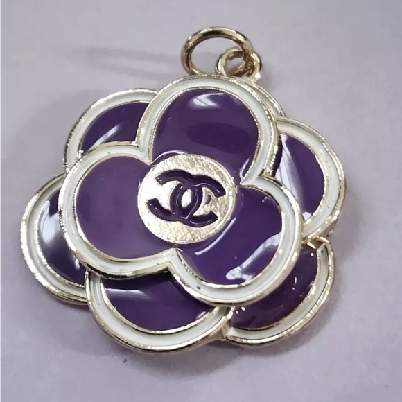 Chanel camellia large pendants on 18 karat gold plated 18 inch chains. - Picture 15 of 15